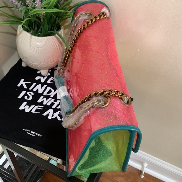 Kurt Geiger London XXL Kensington Vinyl Convertible Shoulder Bag - Picture 13 of 17